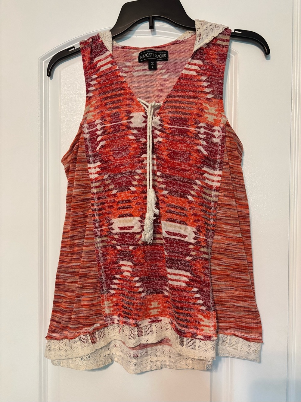 Almost Famous Red Patterned Knit Tank with Lace Trim Large